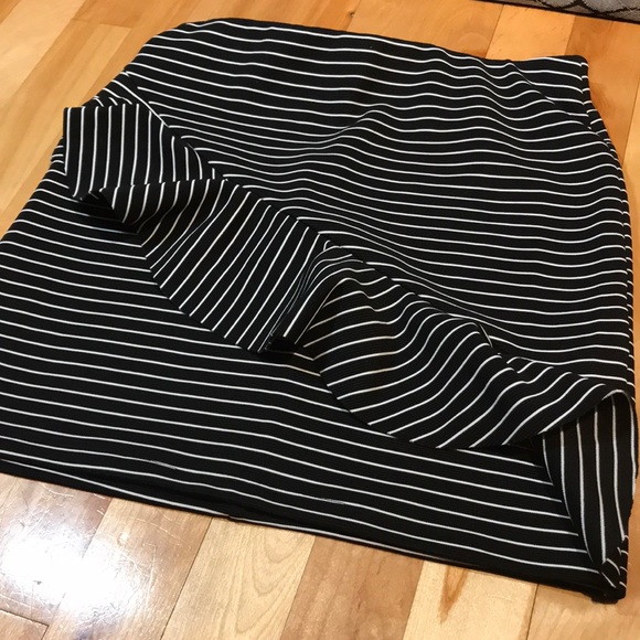 Zara Striped Mini Skirt - Picture 3 of 8